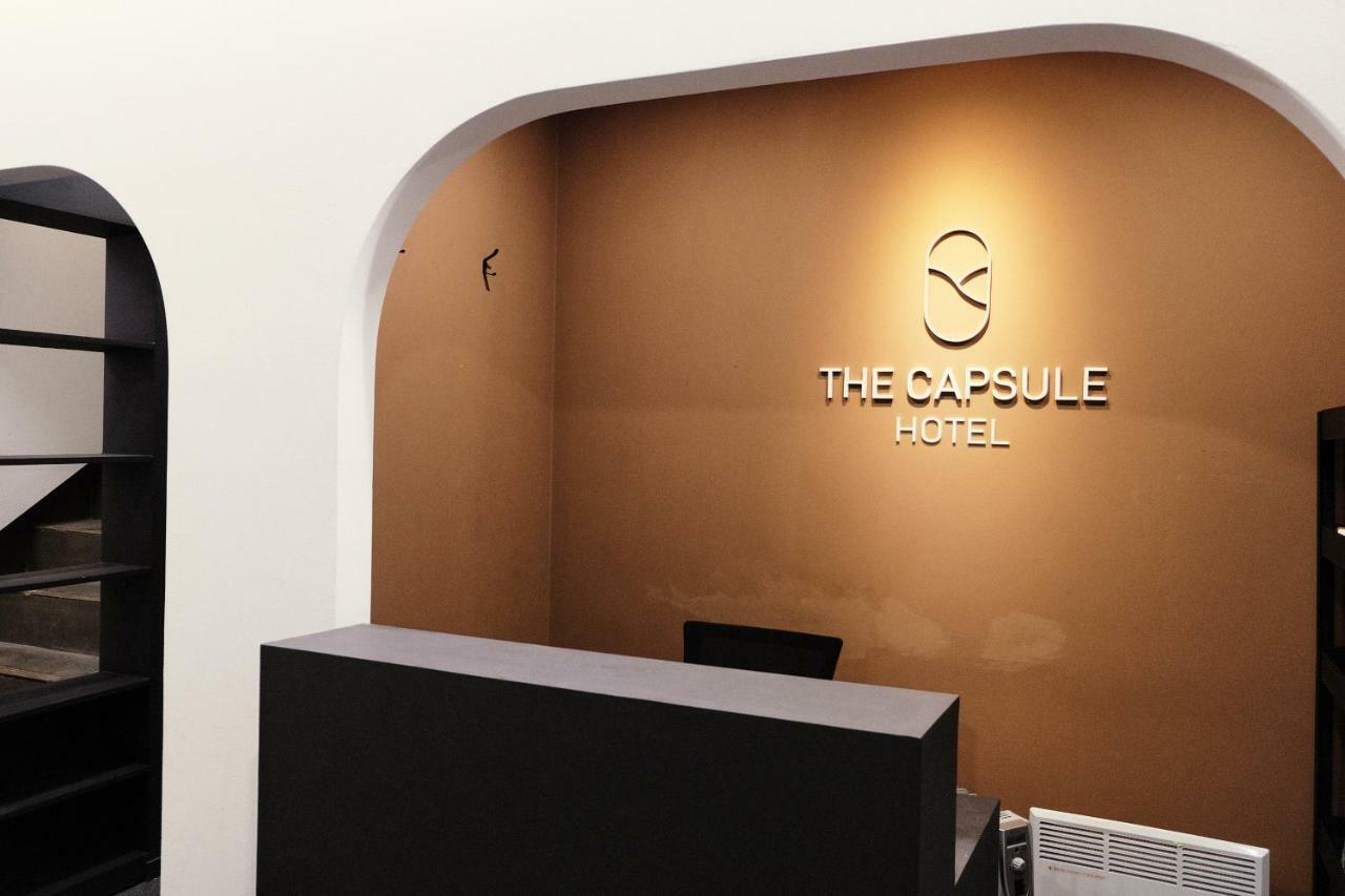 Хостел The Capsule Myeongdong Сеул Экстерьер фото